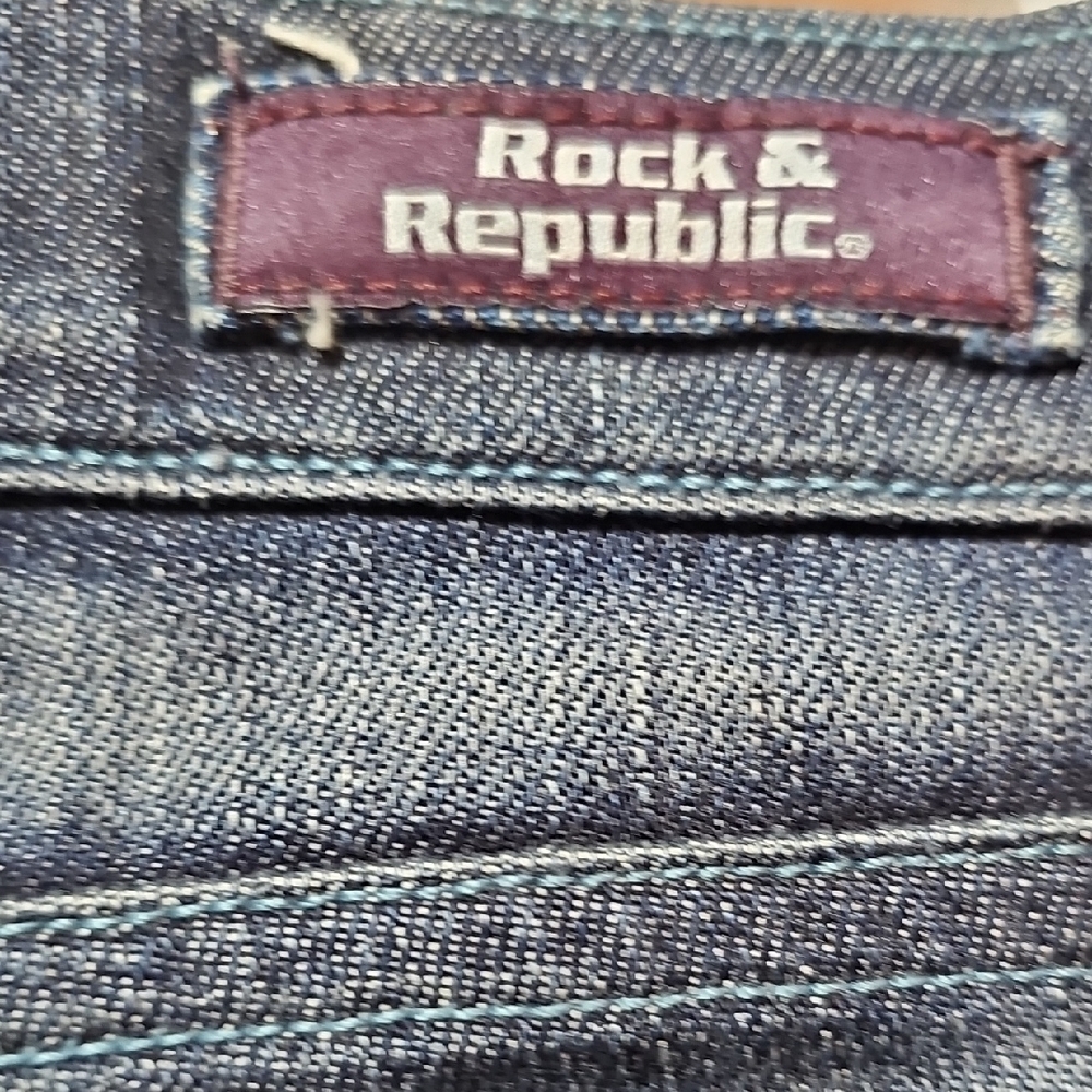 Rock & Republic Women's Skinny Jeans - Picture 4 of 7